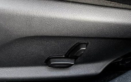 Mercedes-Benz E-Класс, 2019 год, 2 870 000 рублей, 28 фотография