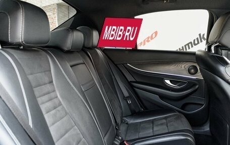 Mercedes-Benz E-Класс, 2019 год, 2 870 000 рублей, 27 фотография