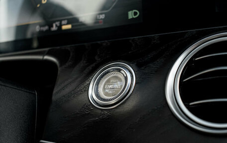 Mercedes-Benz E-Класс, 2019 год, 2 870 000 рублей, 32 фотография