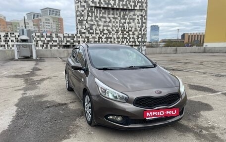 KIA cee'd III, 2012 год, 890 000 рублей, 11 фотография