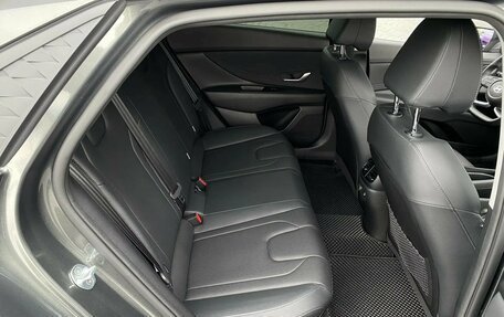 Hyundai Elantra, 2023 год, 2 099 000 рублей, 12 фотография