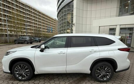 Toyota Highlander, 2026 год, 6 150 000 рублей, 9 фотография