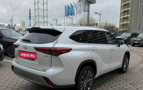 Toyota Highlander, 2026 год, 6 150 000 рублей, 8 фотография