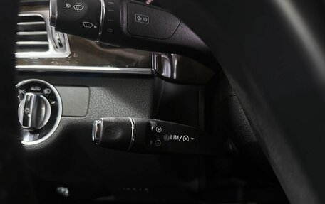 Mercedes-Benz E-Класс, 2013 год, 1 899 000 рублей, 17 фотография