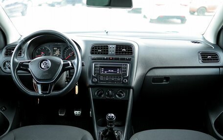 Volkswagen Polo VI (EU Market), 2018 год, 1 199 000 рублей, 8 фотография