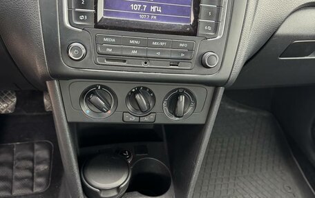 Volkswagen Polo VI (EU Market), 2014 год, 900 000 рублей, 10 фотография