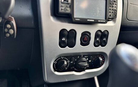 Renault Sandero I, 2012 год, 799 000 рублей, 15 фотография