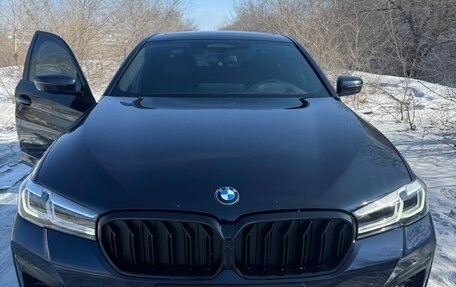 BMW 5 серия, 2021 год, 5 430 000 рублей, 2 фотография