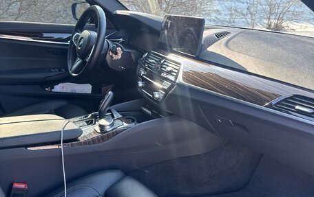 BMW 5 серия, 2021 год, 5 430 000 рублей, 13 фотография