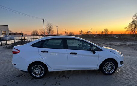 Ford Fiesta, 2016 год, 780 000 рублей, 13 фотография