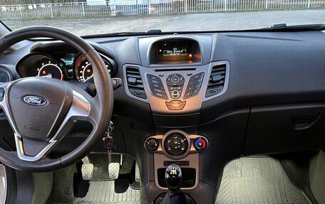 Ford Fiesta, 2016 год, 780 000 рублей, 15 фотография