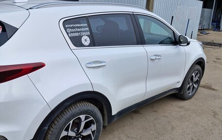 KIA Sportage IV рестайлинг, 2021 год, 2 400 000 рублей, 5 фотография