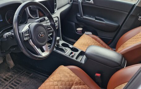 KIA Sportage IV рестайлинг, 2021 год, 2 400 000 рублей, 8 фотография