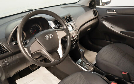 Hyundai Solaris II рестайлинг, 2016 год, 979 000 рублей, 9 фотография