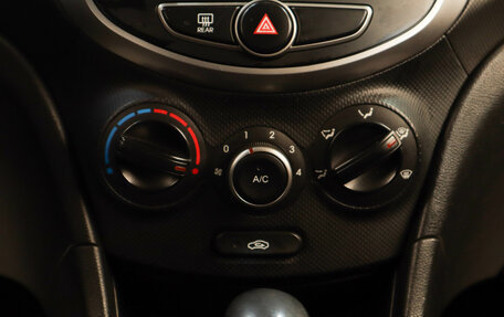 Hyundai Solaris II рестайлинг, 2016 год, 979 000 рублей, 14 фотография