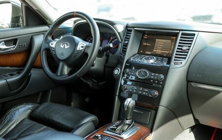 Infiniti FX II, 2011 год, 1 749 000 рублей, 10 фотография