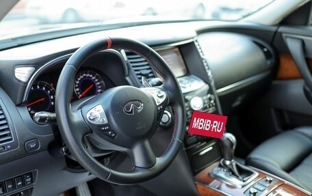 Infiniti FX II, 2011 год, 1 749 000 рублей, 9 фотография