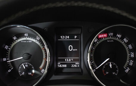 Skoda Yeti I рестайлинг, 2017 год, 1 895 000 рублей, 12 фотография