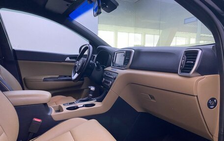 KIA Sportage IV рестайлинг, 2018 год, 2 399 000 рублей, 13 фотография