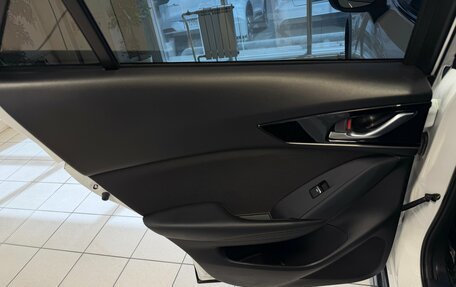 Mazda CX-4, 2023 год, 3 000 000 рублей, 15 фотография