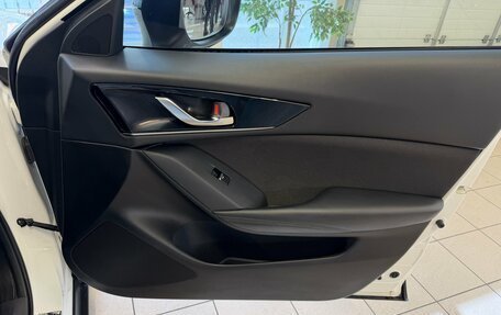 Mazda CX-4, 2023 год, 3 000 000 рублей, 16 фотография