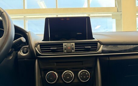 Mazda CX-4, 2023 год, 3 000 000 рублей, 12 фотография