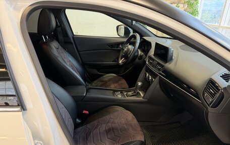 Mazda CX-4, 2023 год, 3 000 000 рублей, 9 фотография