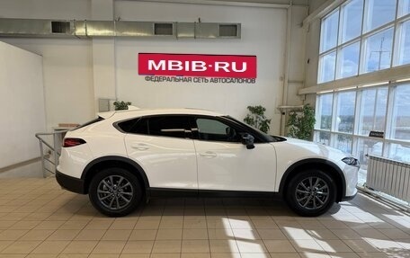 Mazda CX-4, 2023 год, 3 000 000 рублей, 6 фотография