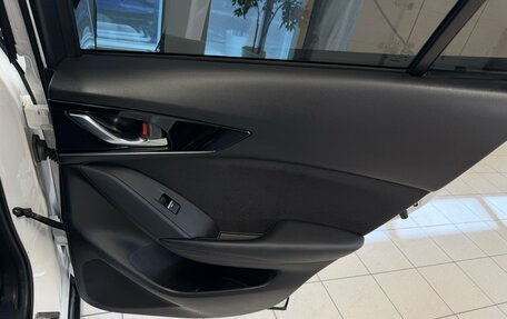 Mazda CX-4, 2023 год, 3 000 000 рублей, 17 фотография