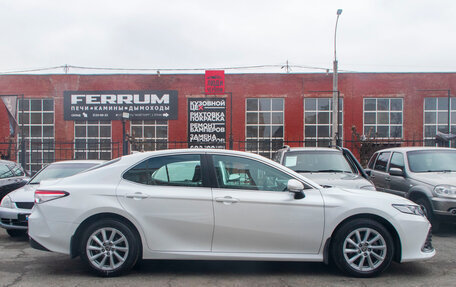 Toyota Camry, 2022 год, 3 499 000 рублей, 6 фотография