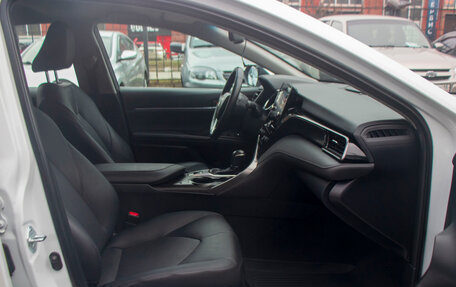 Toyota Camry, 2022 год, 3 499 000 рублей, 13 фотография