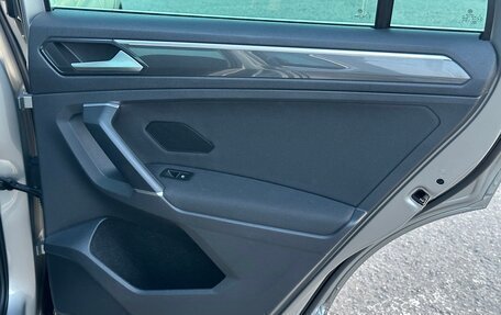 Volkswagen Tiguan II, 2018 год, 3 100 000 рублей, 13 фотография