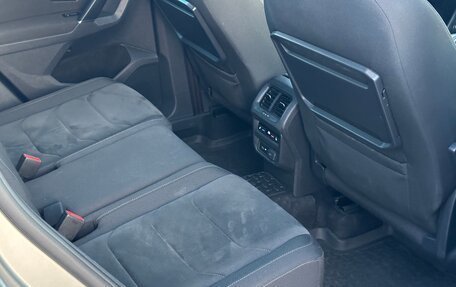 Volkswagen Tiguan II, 2018 год, 3 100 000 рублей, 12 фотография