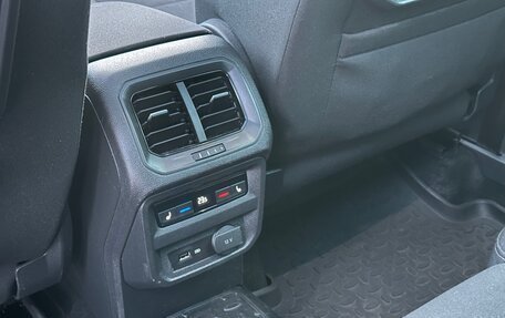 Volkswagen Tiguan II, 2018 год, 3 100 000 рублей, 11 фотография