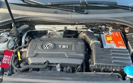 Volkswagen Tiguan II, 2018 год, 3 100 000 рублей, 19 фотография