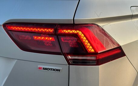 Volkswagen Tiguan II, 2018 год, 3 100 000 рублей, 27 фотография