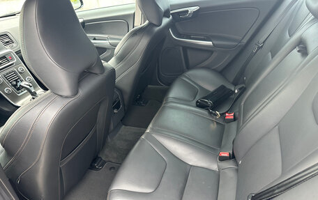 Volvo S60 Cross Country, 2015 год, 2 250 000 рублей, 11 фотография