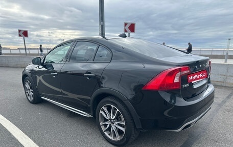 Volvo S60 Cross Country, 2015 год, 2 250 000 рублей, 6 фотография