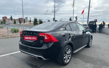 Volvo S60 Cross Country, 2015 год, 2 250 000 рублей, 4 фотография