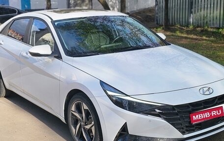 Hyundai Avante, 2021 год, 2 300 000 рублей, 1 фотография