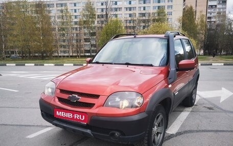 Chevrolet Niva I рестайлинг, 2017 год, 780 000 рублей, 1 фотография