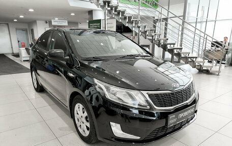 KIA Rio III рестайлинг, 2013 год, 891 000 рублей, 7 фотография