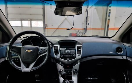 Chevrolet Cruze II, 2012 год, 649 000 рублей, 2 фотография