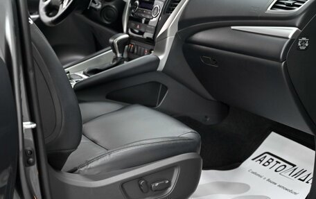 Mitsubishi Pajero Sport III рестайлинг, 2019 год, 2 205 000 рублей, 10 фотография