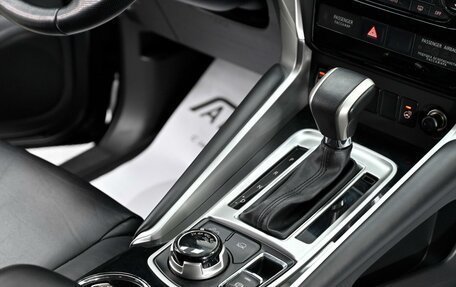 Mitsubishi Pajero Sport III рестайлинг, 2019 год, 2 205 000 рублей, 14 фотография