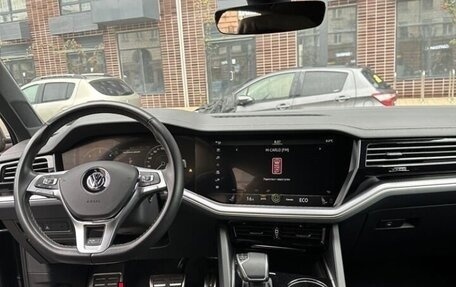 Volkswagen Touareg III, 2019 год, 5 200 000 рублей, 12 фотография