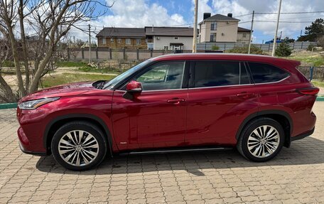 Toyota Highlander, 2020 год, 4 750 000 рублей, 2 фотография
