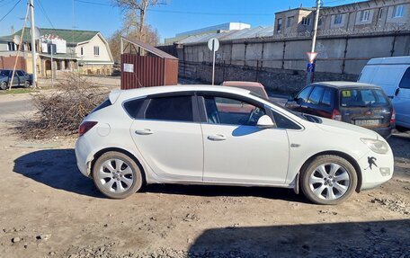 Opel Astra J, 2012 год, 690 000 рублей, 3 фотография