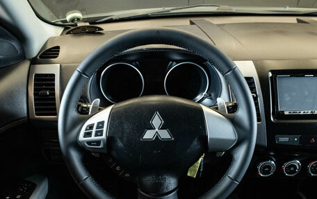 Mitsubishi Outlander III рестайлинг 3, 2010 год, 1 099 000 рублей, 6 фотография