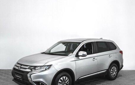 Mitsubishi Outlander III рестайлинг 3, 2017 год, 1 865 000 рублей, 1 фотография